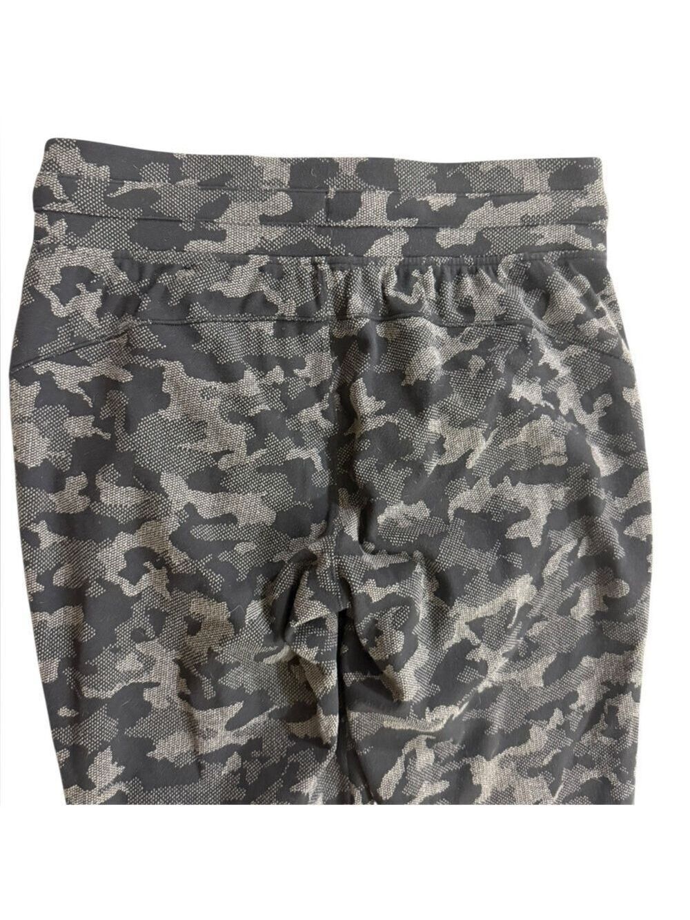 Lululemon Athletica Camo Jacquard Black Lunar Rock Camo Joggers W6BJGS Sz8 - Picture 4 of 12